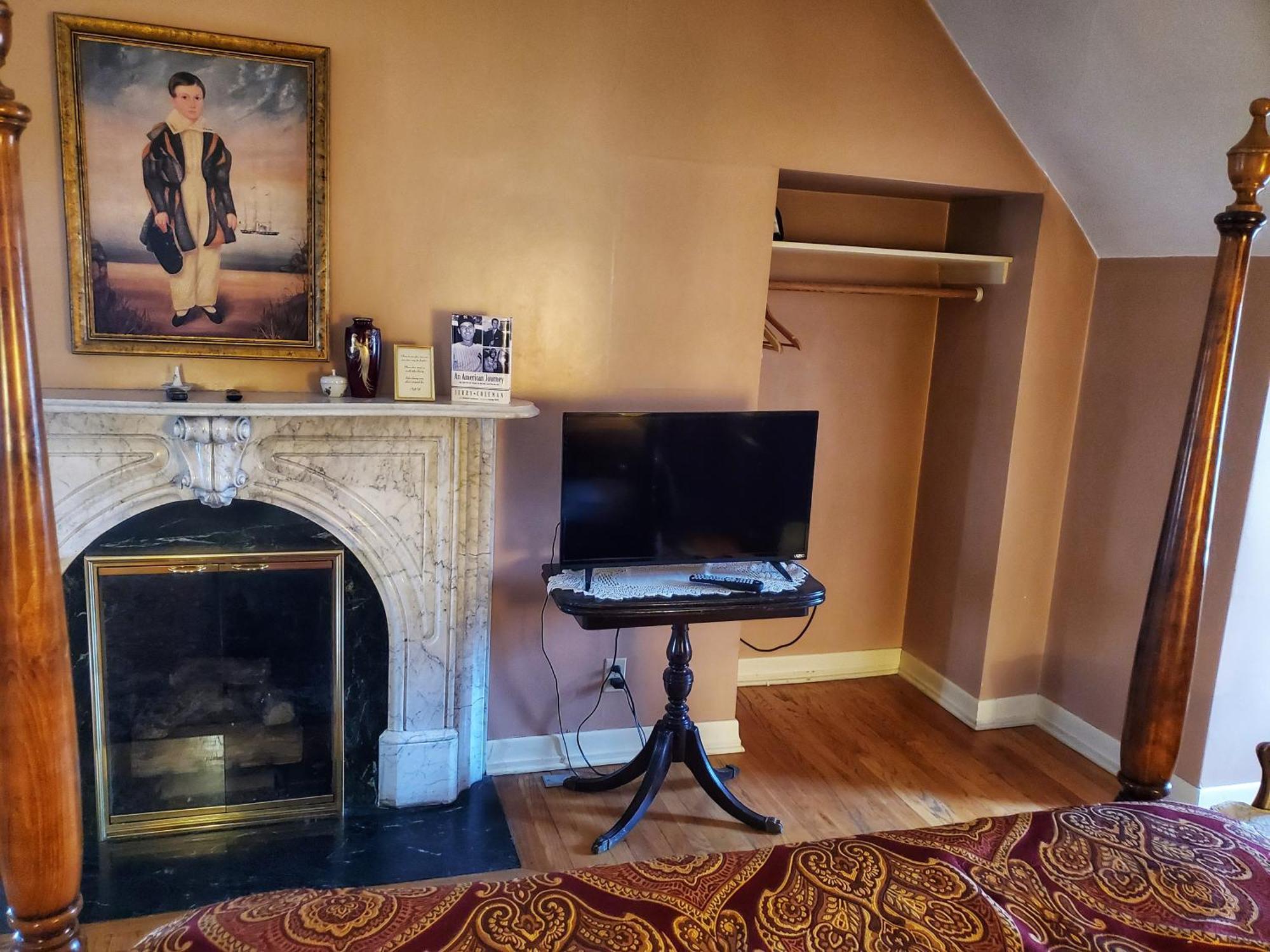 Montague Inn Bed & Breakfast 사지노 외부 사진